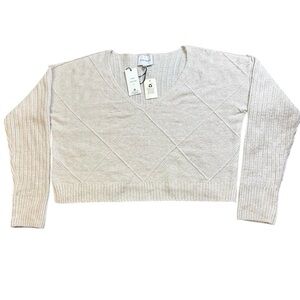 Pink Rose Textured Knit V-Neck Sweater Medium NWT Soft Beige Neutral